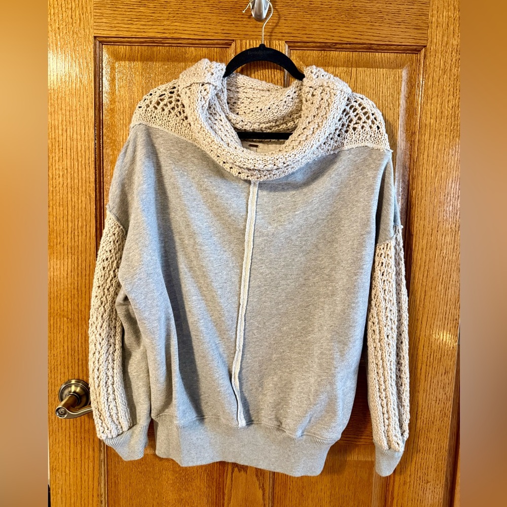 VGUC Free People Sweatshirt M